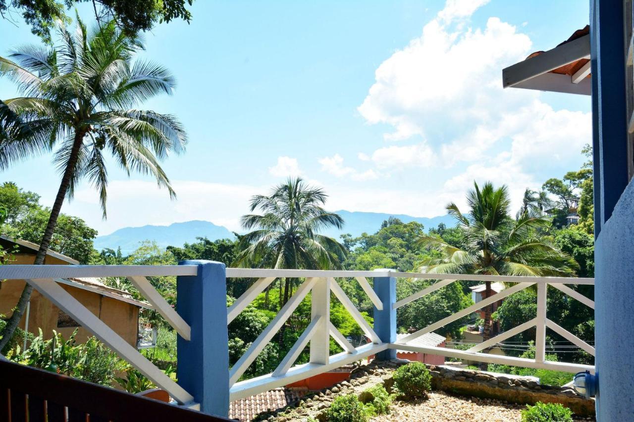 Casas com jacuzzi e churrasqueira a 300 metros da Praia do Perequê na Ilhabela Exterior foto