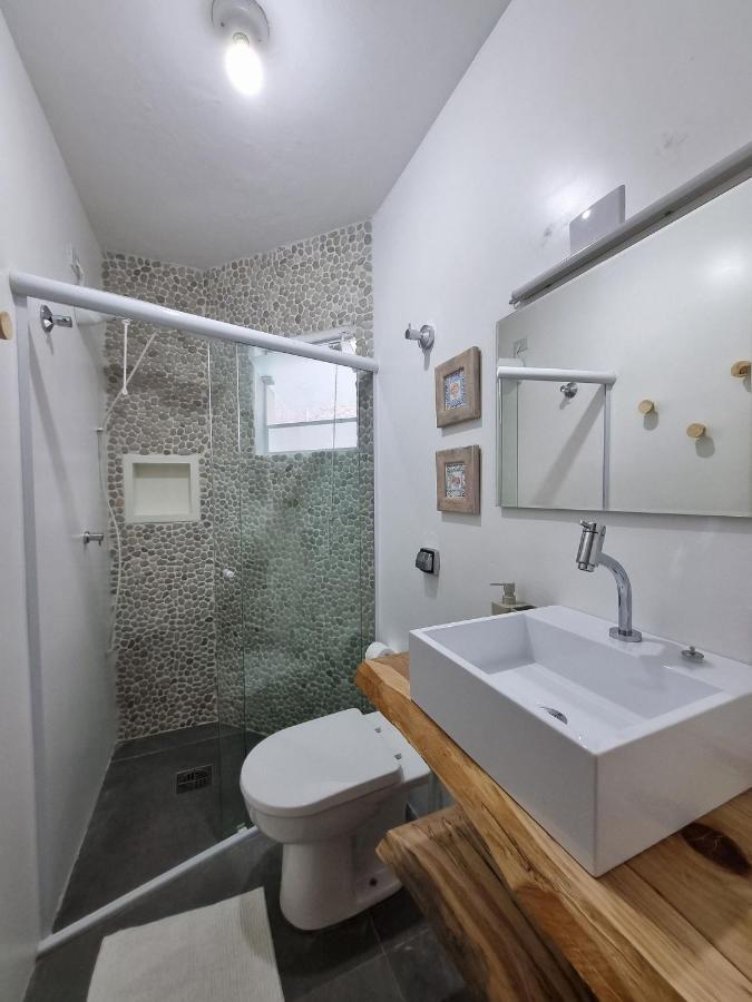 Casas com jacuzzi e churrasqueira a 300 metros da Praia do Perequê na Ilhabela Exterior foto